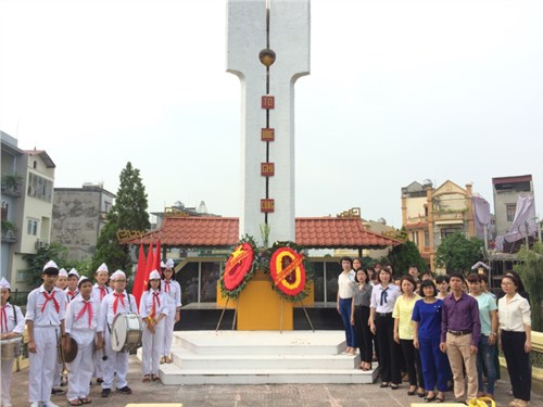 Thầy và trò trường THCS Đô Thị Việt Hưng với các hoạt động kỷ niệm 70 năm ngày Thương binh Liệt sĩ (27/7/1947 – 27/7/2017)